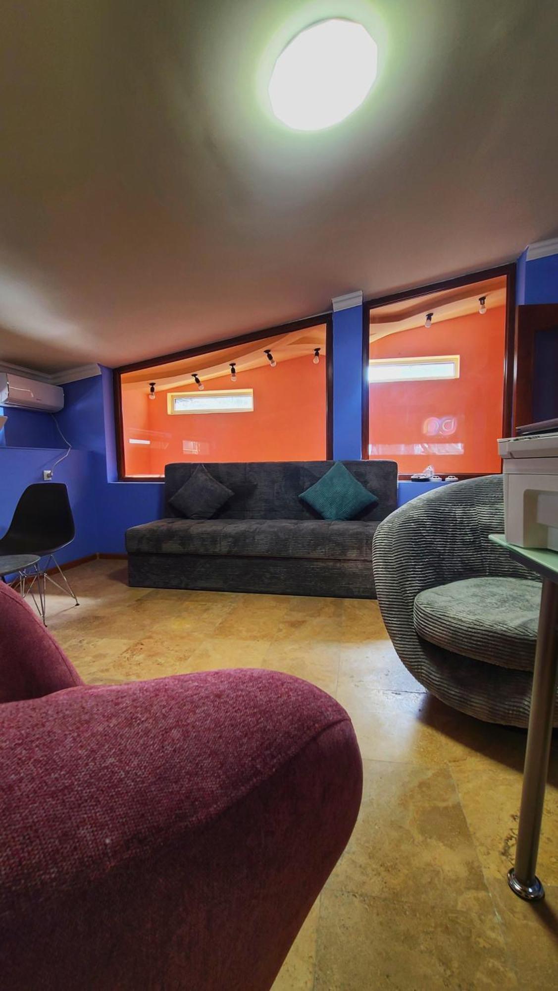 Capsula Hotel Ереван Екстериор снимка