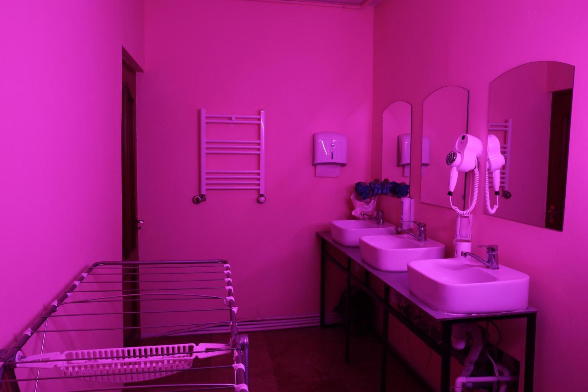 Capsula Hotel Ереван Екстериор снимка